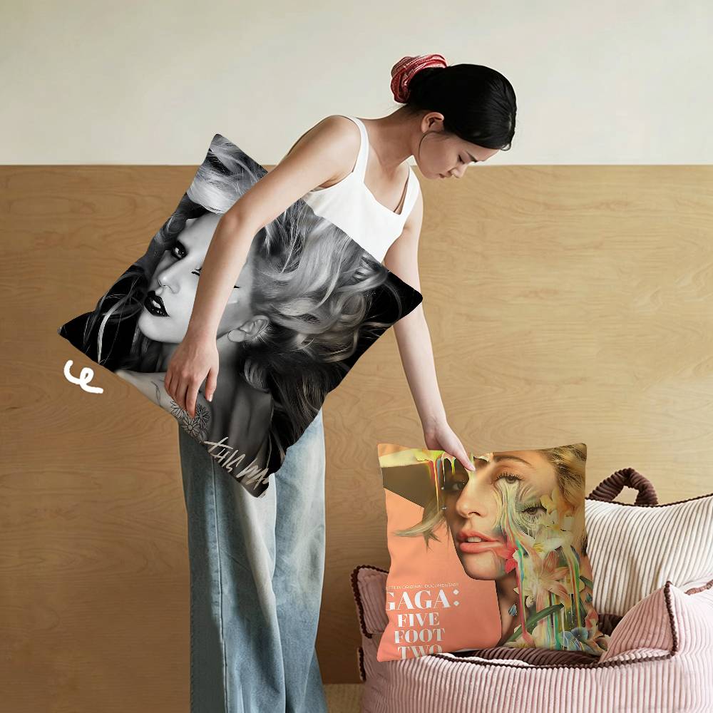 Poduszka z motywem Hot L-Lady  – Home Textiles Là Gì recenzja i cena